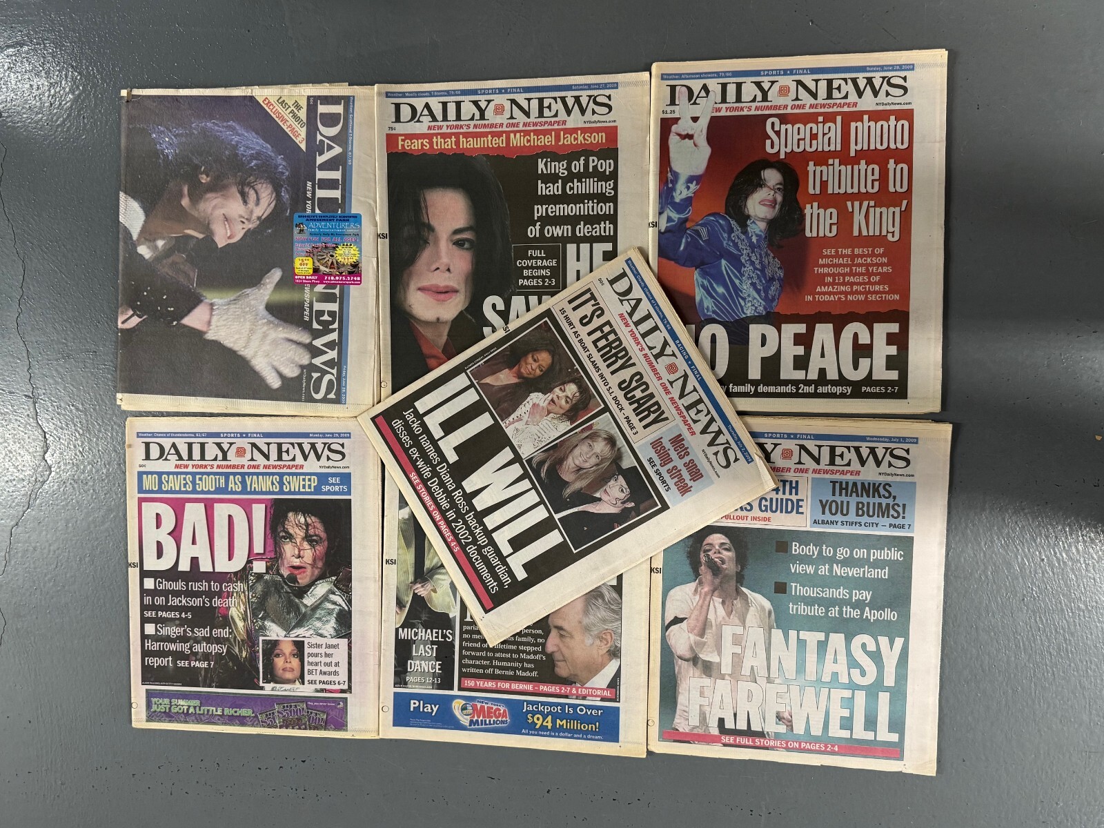 DEATH OF MICHAEL JACKSON IN 7 DAILY NEWS NEWSPAPERS 6/26