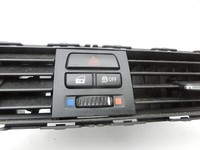 BMW E91 318D LCi 08-13 Luftdusche Luftdüse Mitte BMW E91 318D LCi 08-13 04.04.2011 9130458 64229130458 gebraucht Vorschau 2