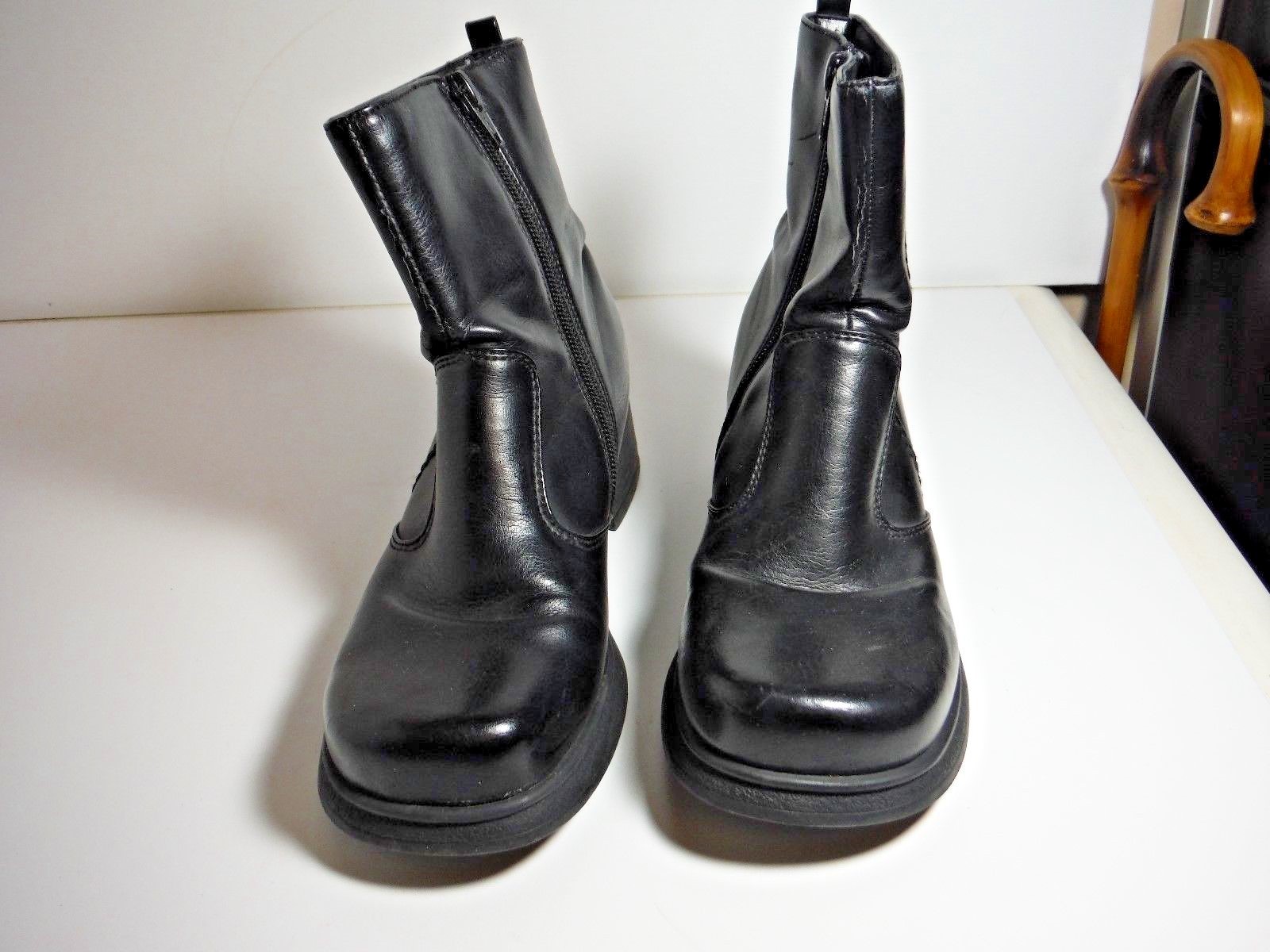 Smart Fit Toddler ankle boots size 4 side zip waterproof black leather  girl