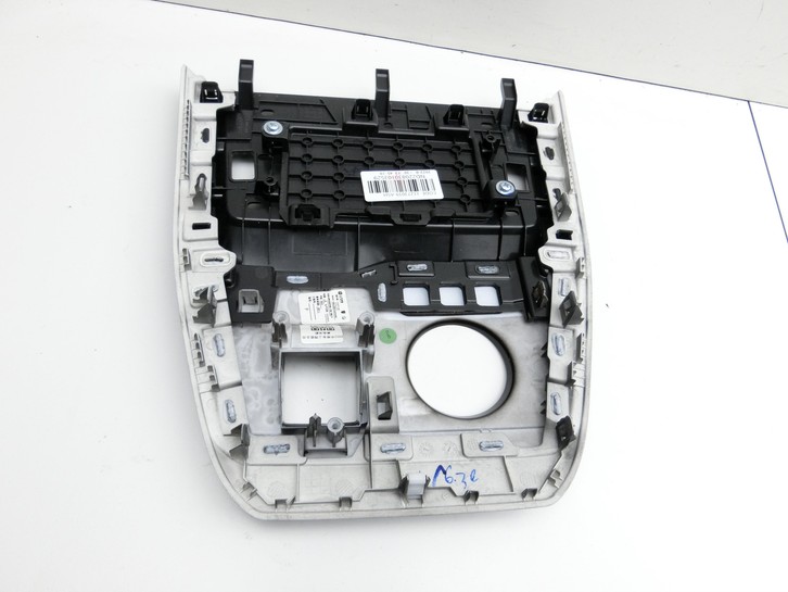 MG Saic MG4 EV Blende für Schaltkulisse Ganganzeige Mittelkonsolle MG Saic MG4 EV 25.11.2022 10007858 gebraucht Vorschau 4