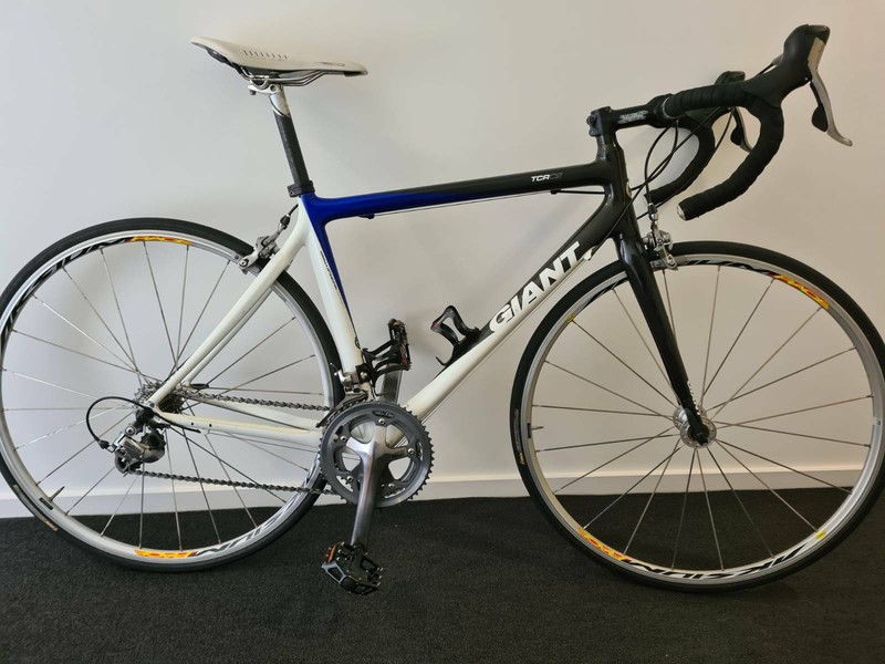 gumtree carbon road bike