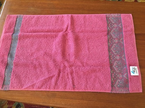 Vintage Bath Towel Hand Towel Set Fieldcrest Medallion Pink Gray Small