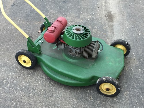 Vintage MONARK SILVER KING ALUMINUM DECK SMALL push mower - Parts/Repair