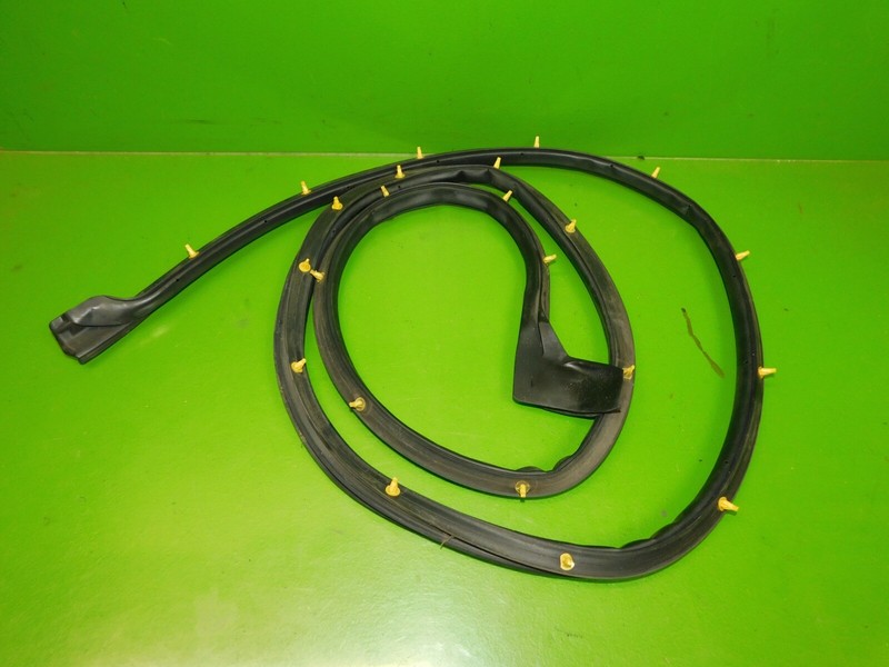 04-08 RX8 OEM front passenger right door frame rubber seal trim strip