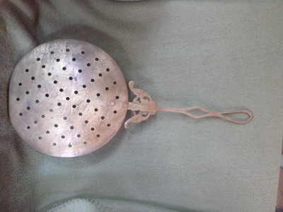 VINTAGE BRASS HOT COAL ASH SKIMMER COPPER RIVETS ROUND 20