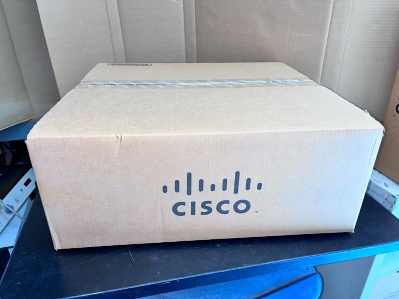 New Sealed Box Cisco Ws-c3750x-48p-l V04 48-port Poe Switch W/ C3kx-pwr-715wac
