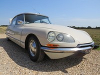 1971 Citroen DS FIVE SPEED MANUAL GEARBOX Saloon Petrol Manual