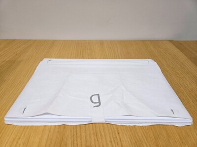 LG Gram SuperSlim OLED Laptop (15Z90ST-G.AAW4U1)