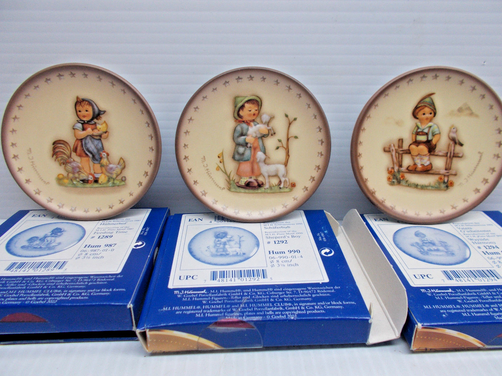 GOEBEL HUMMEL MINIATURE PLATES 25 ITEMS NEW c