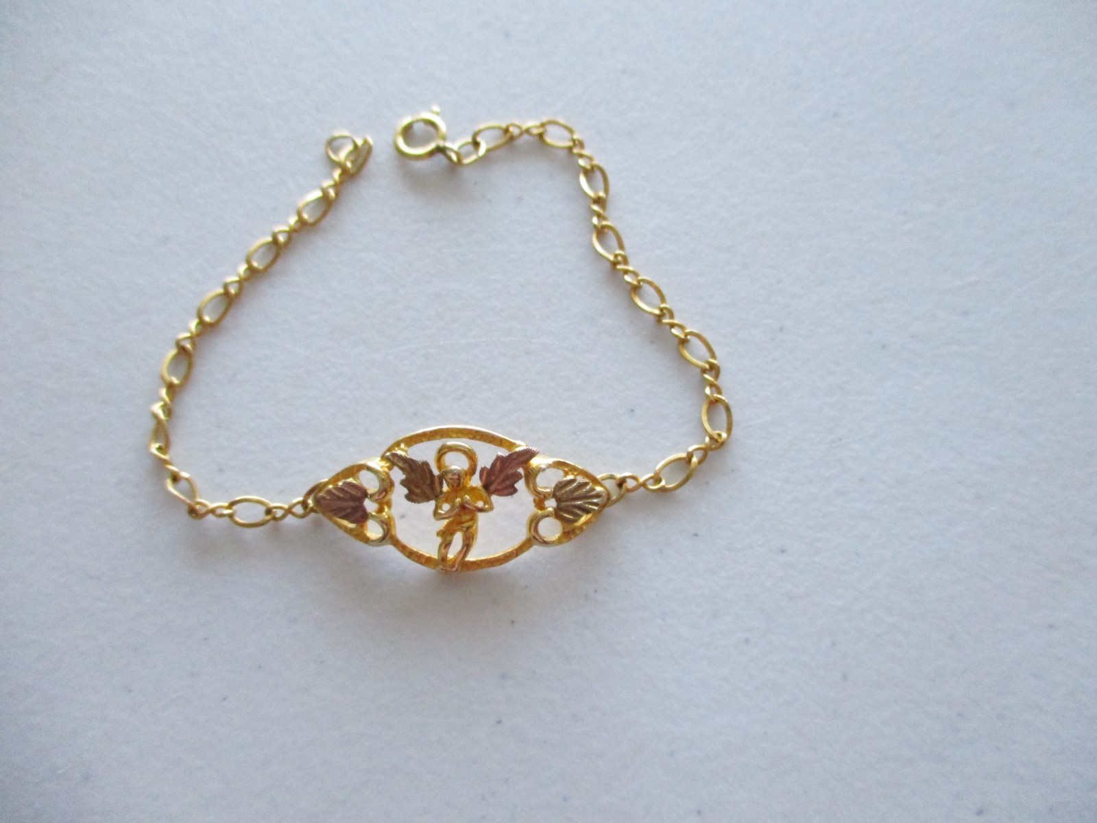 Stamper 10K Black Hills Gold Cherub Bracelet 6 1/4