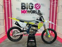 Husqvarna FC 250 2024 - Only 36 Hours - Stock & New Graphics