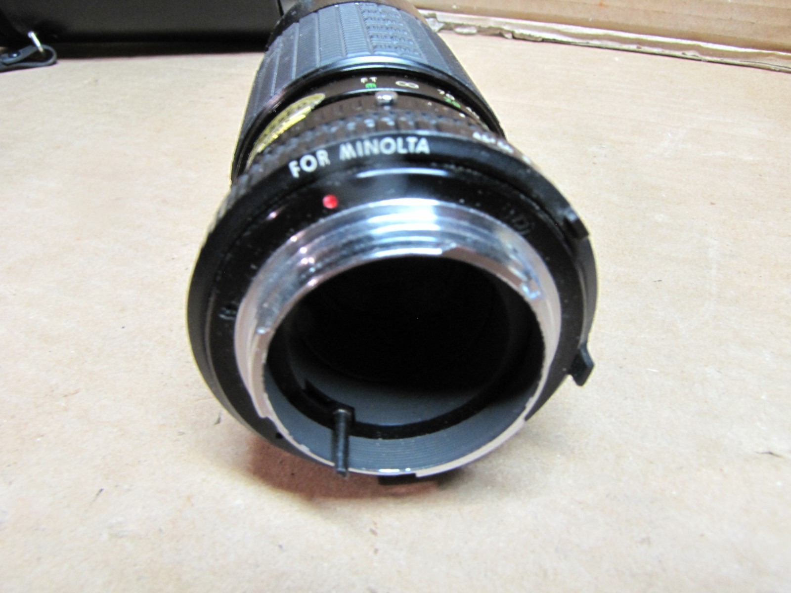 Beautiful Sigma Minolta Zoom Multi-Coated 1:4.5  f=100-200 mm with Bag