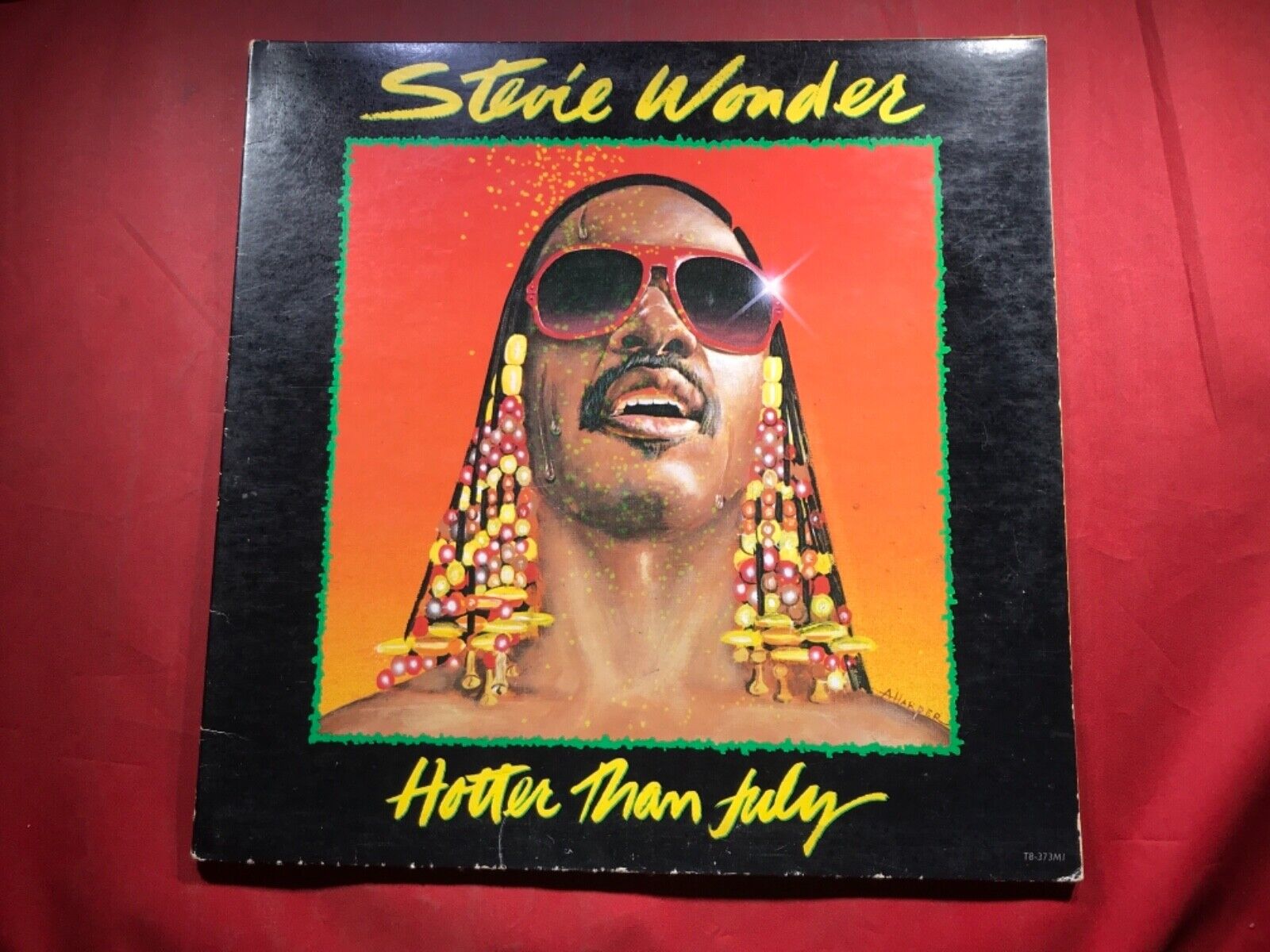 T2-62 STEVIE WONDER Hotter Than July 1980 T8-373 T2-62 STEVIE WONDER Hotter Than July 1980 T8-373