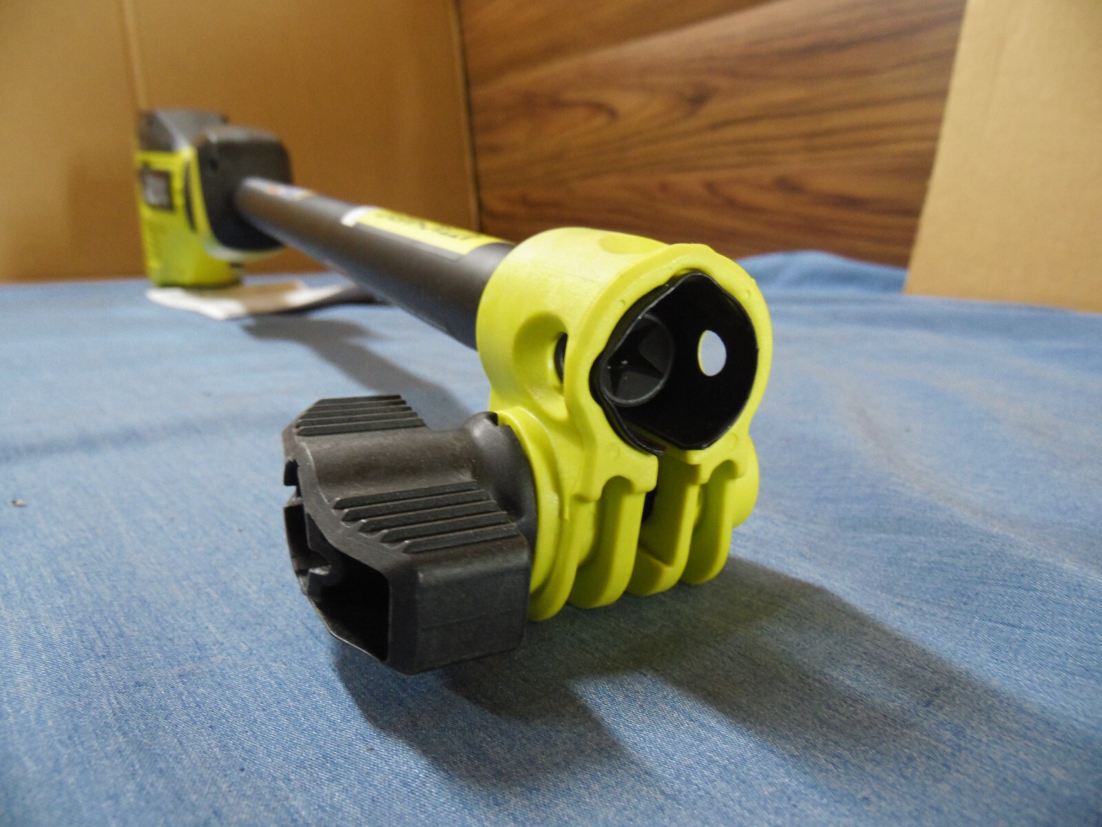 Ryobi RY40PH01 40V Power Head – Attachment Capable For Trimmer & More, Cordless, Ex-Display