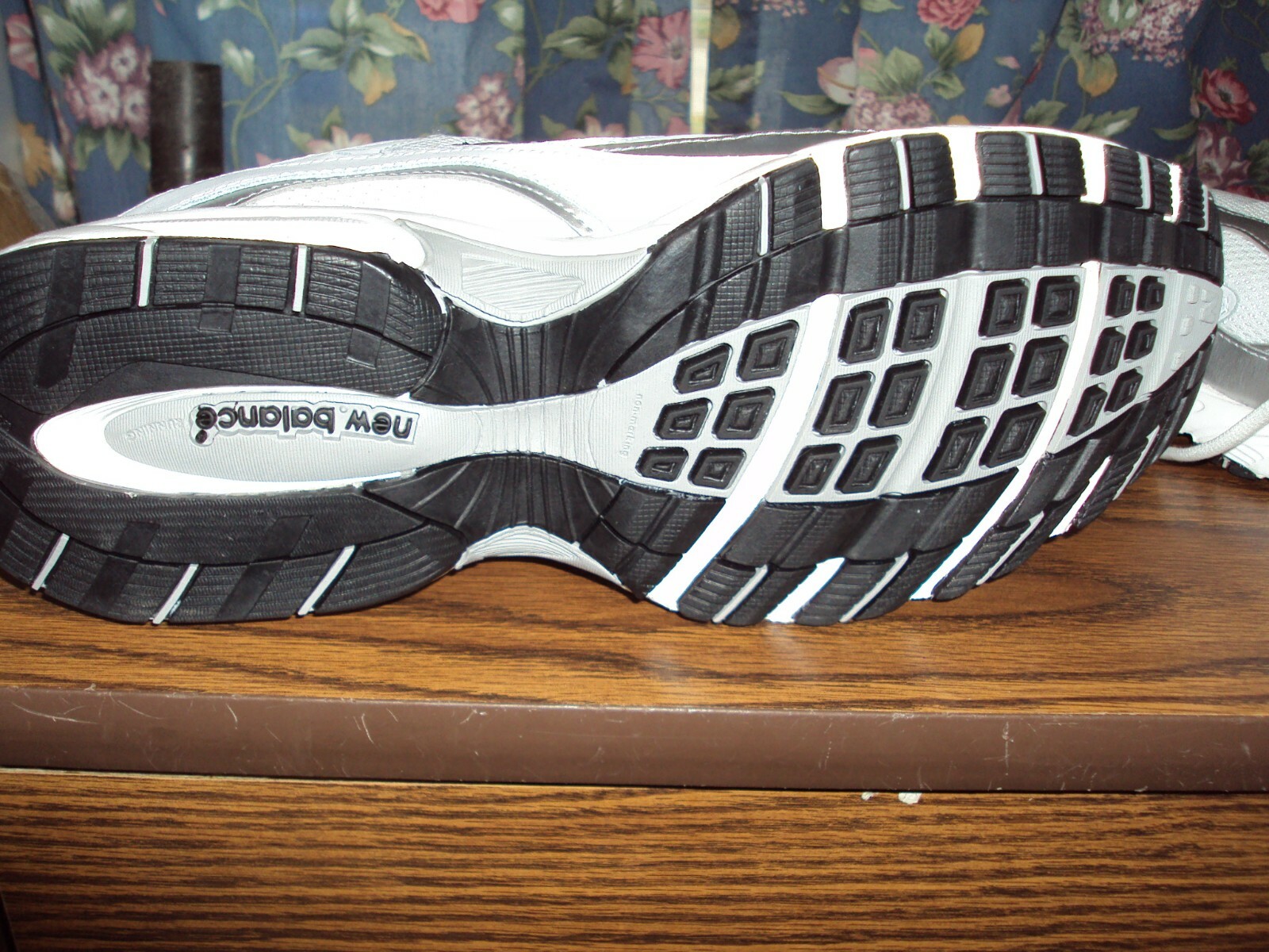 US MR405WBR Running Shoes Sneakers (NEW 