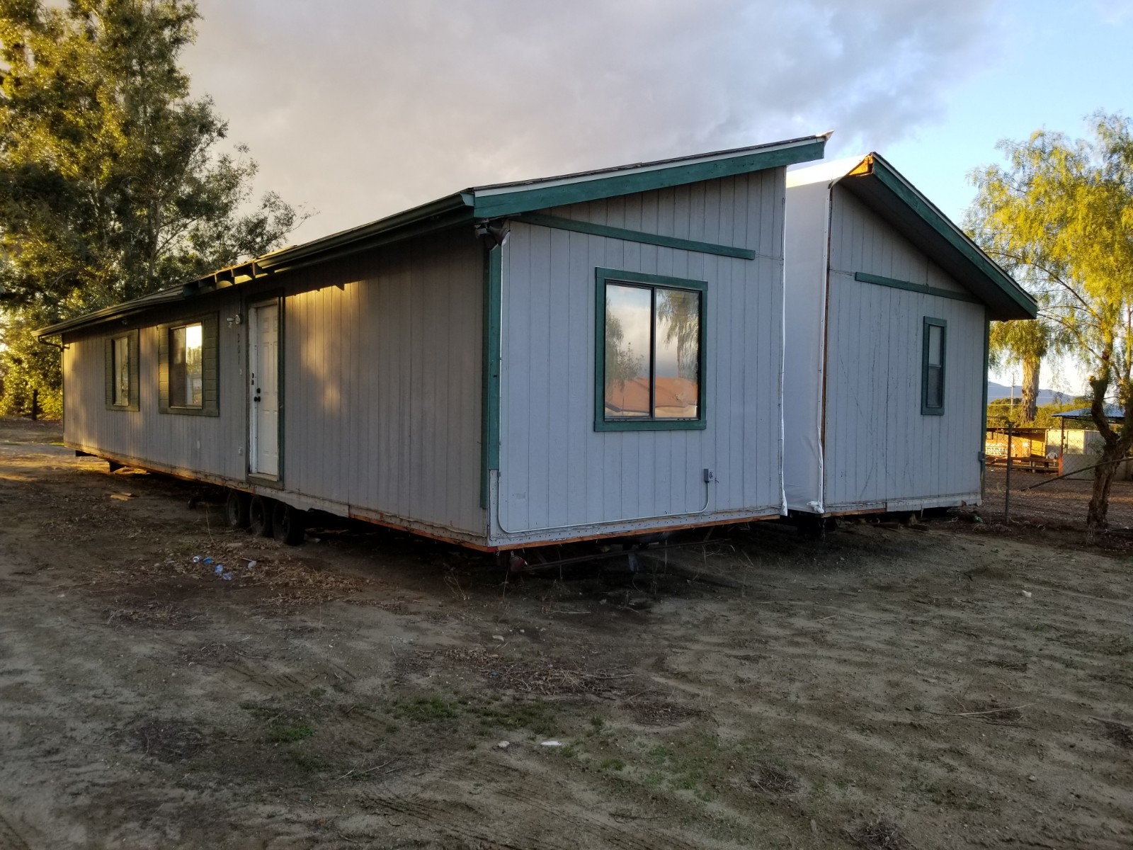 1987 Silvercrest Double Wide Mobile Home 1,344 sqft