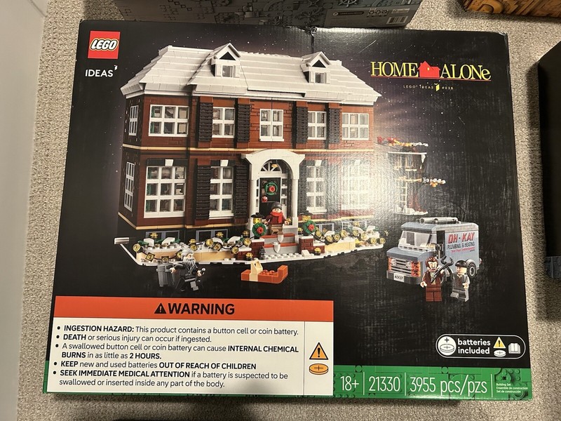 LEGO Home Alone House (21330) BRAND NEW-NO BOX!
