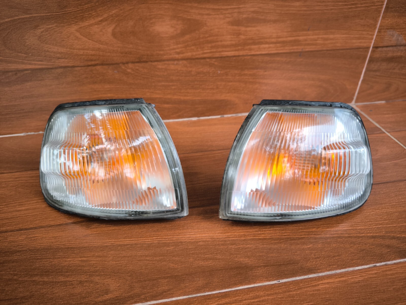 NISSAN ニッサン 日産純正 表示燈 回転灯 希少 日産純正部品 停止表示燈（スタンレー電気製）を購入してみた