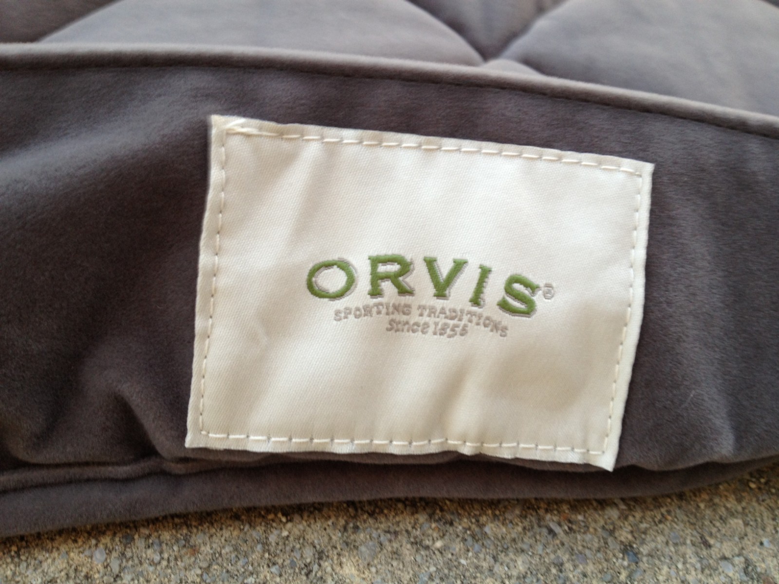 ORVIS GRIP TIGHT SEAT Protector - Dogs -