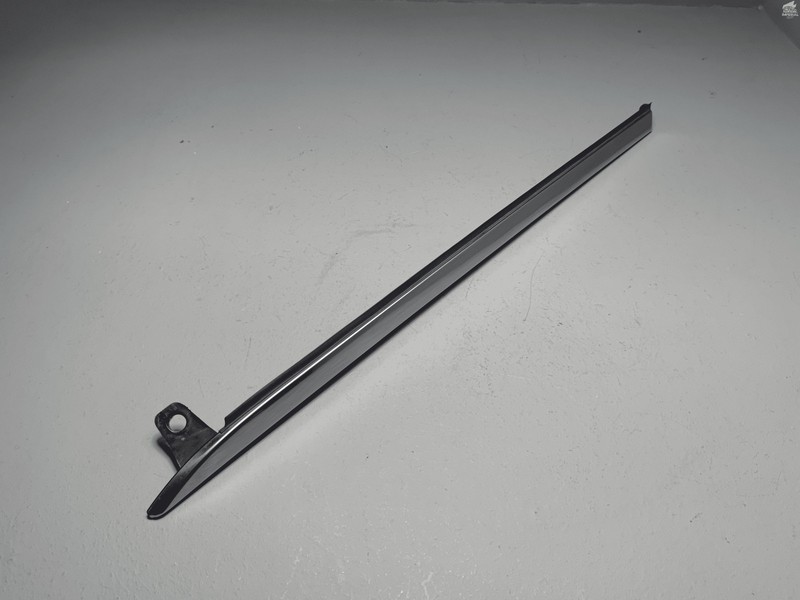 Used 2021-2025 Nissan Rogue Rear Passenger Side Quarter Upper Finish Molding OEM