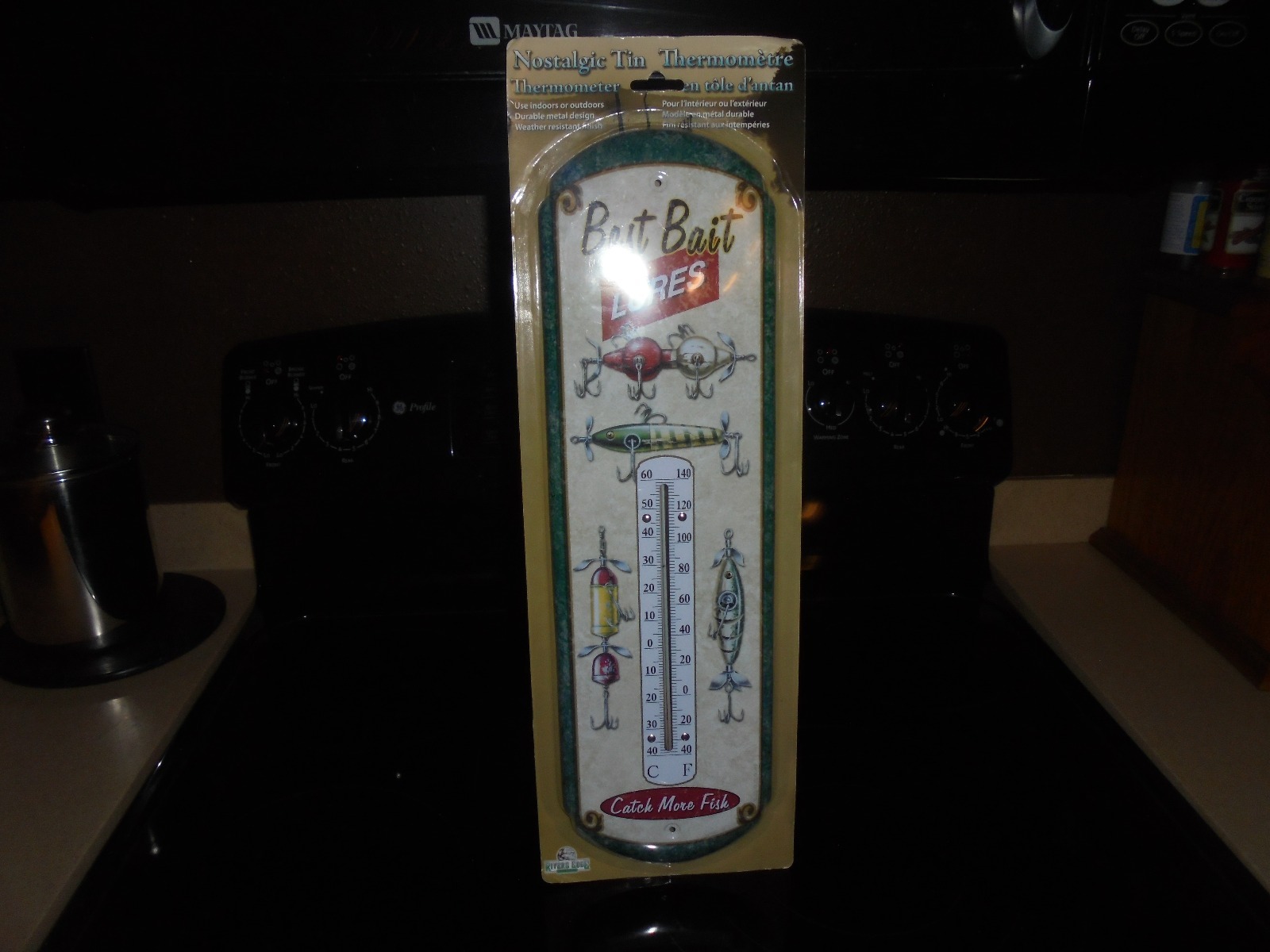 RIVER'S EDGE BEST BAIT LURES CATCH MORE FISH NOSTALGIC TIN THERMOMETER NEW