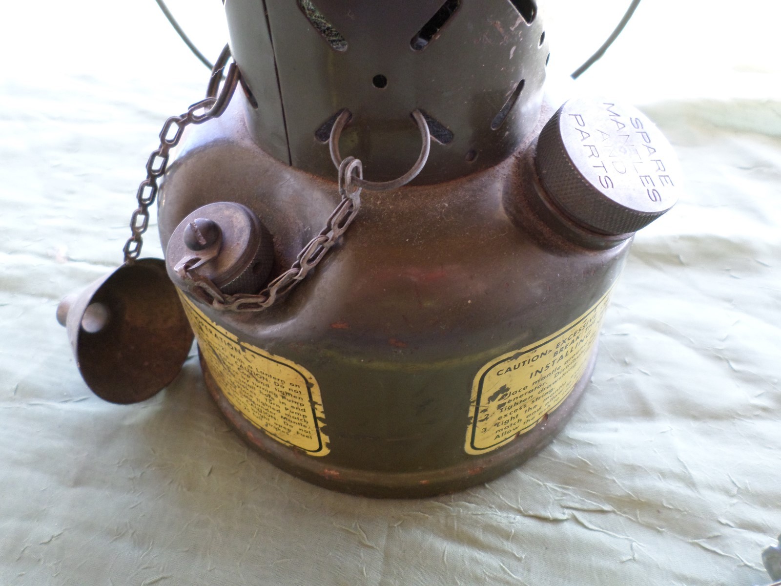 Coleman  Lantern US Vintage 1958 Military