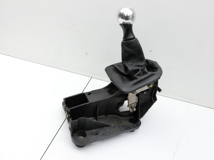 Peugeot 307 CC 03-05 2,0 100KW Schaltkulisse Schalthebel Peugeot 307 CC 03-05 21.05.2004 2400JJ gebraucht Vorschau 5