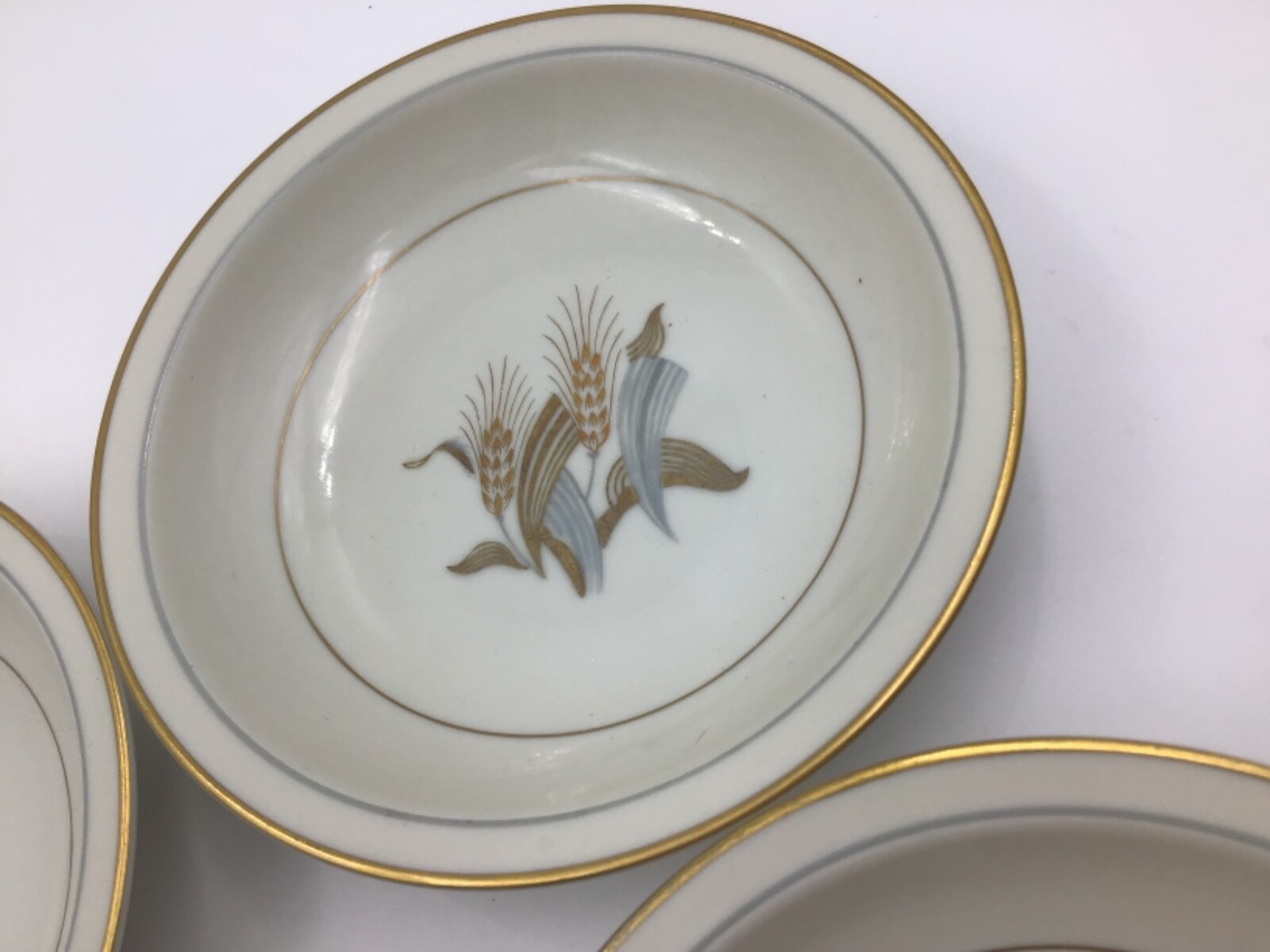 Harmony House PRINCE EDWARD Fruit Bowl Berry Bowl  Set of 4