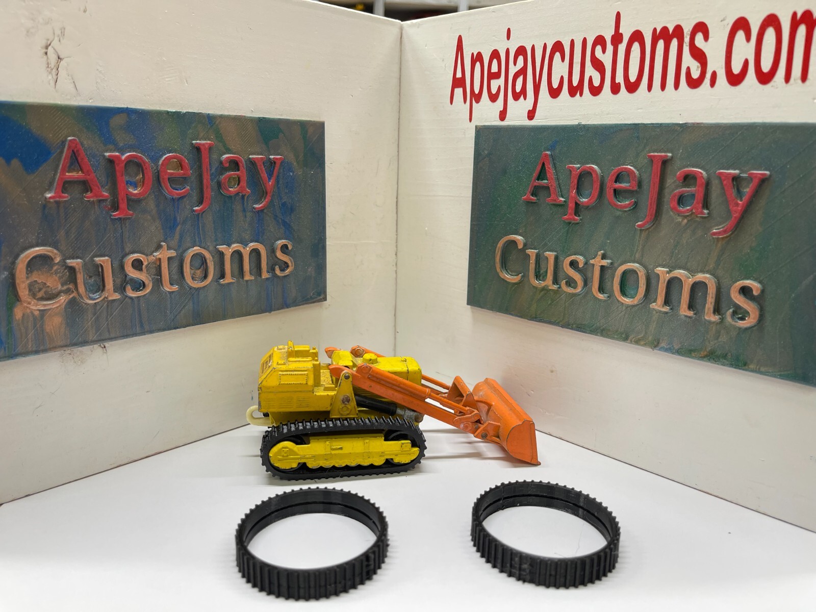 ミニカー MATCHBOX No.8 CATERPILLAR TRACTOR Matchbox Lesney 8 Caterpillar Tractor Box.Vintage.1957 | eBay