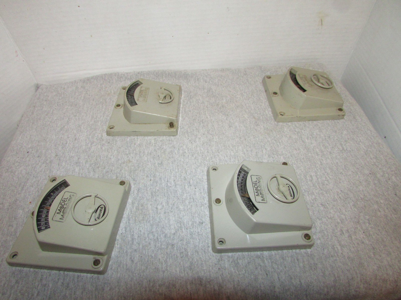 Lot Of 4 Vintage Aurora Model Motoring Steering Wheel Controllers  10-120