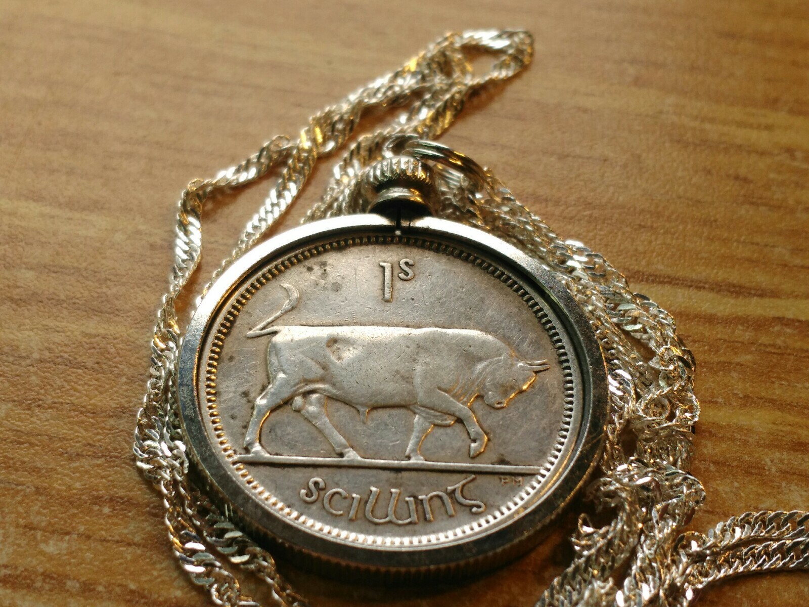1933 Ireland Harp & Bull Silver Shilling Pendant on a 28
