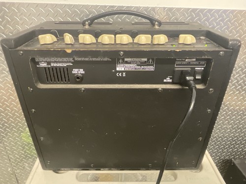 Vox VT20 Plus Guitar Amplifier Combo 20 Watt Tube Amp 1x8 Inch Speaker Vintage