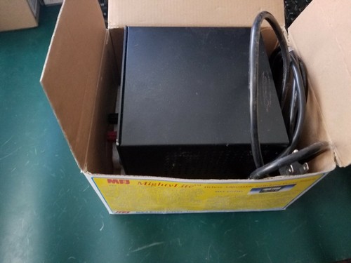 MFJ-4225 Switching Power Supply 9-15 VDC 25A MAX