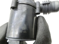 BMW E61 LCI 530xd 07-10 Wasserpumpe Zusatzwassepumpe BMW E61 LCI 530xd 07-10 27.11.2007 64216917700 6917700... Vorschau 4