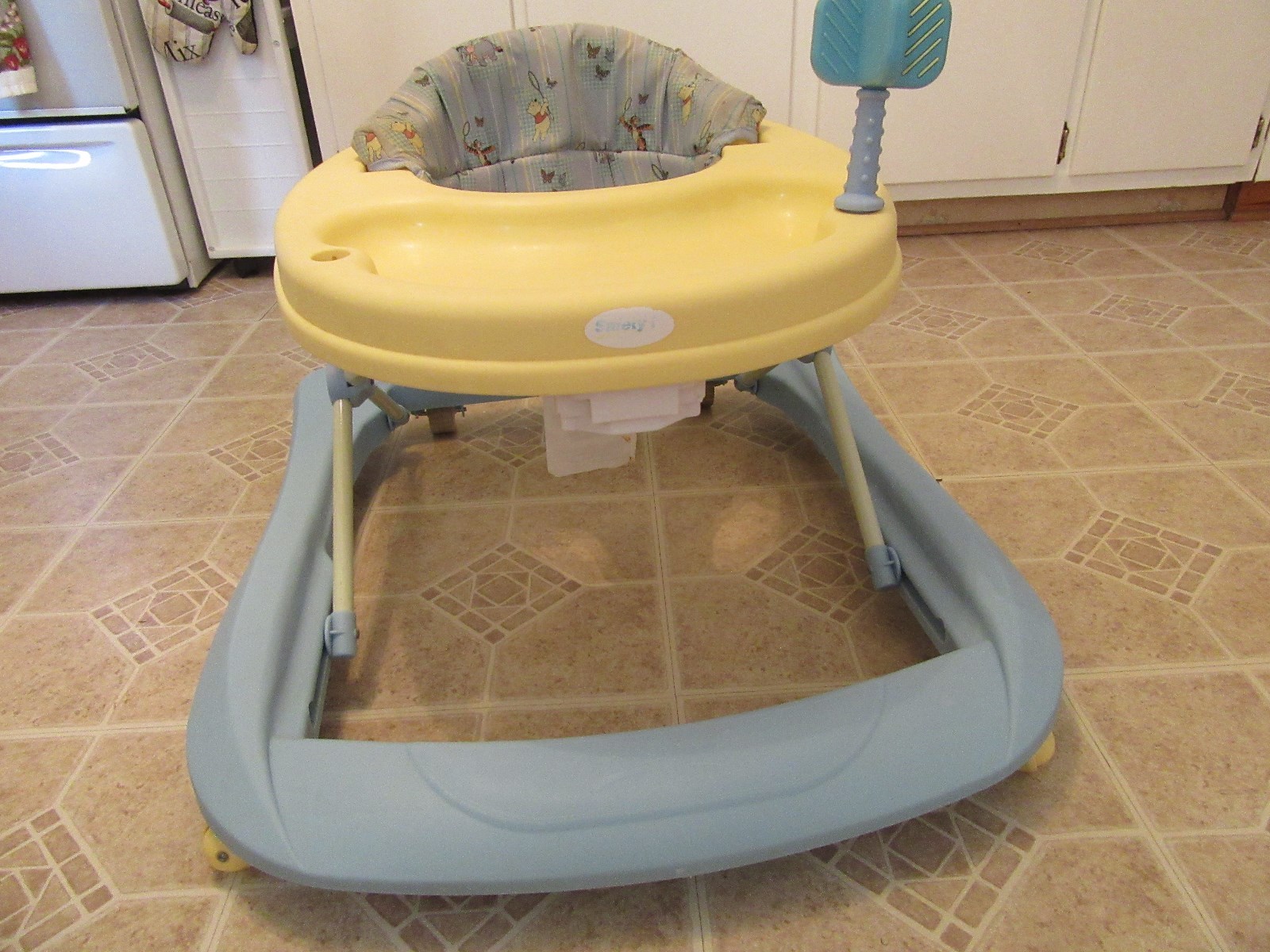 Vintage 2000 Safety 1st Baby Winnie the Pooh Baby Walker
