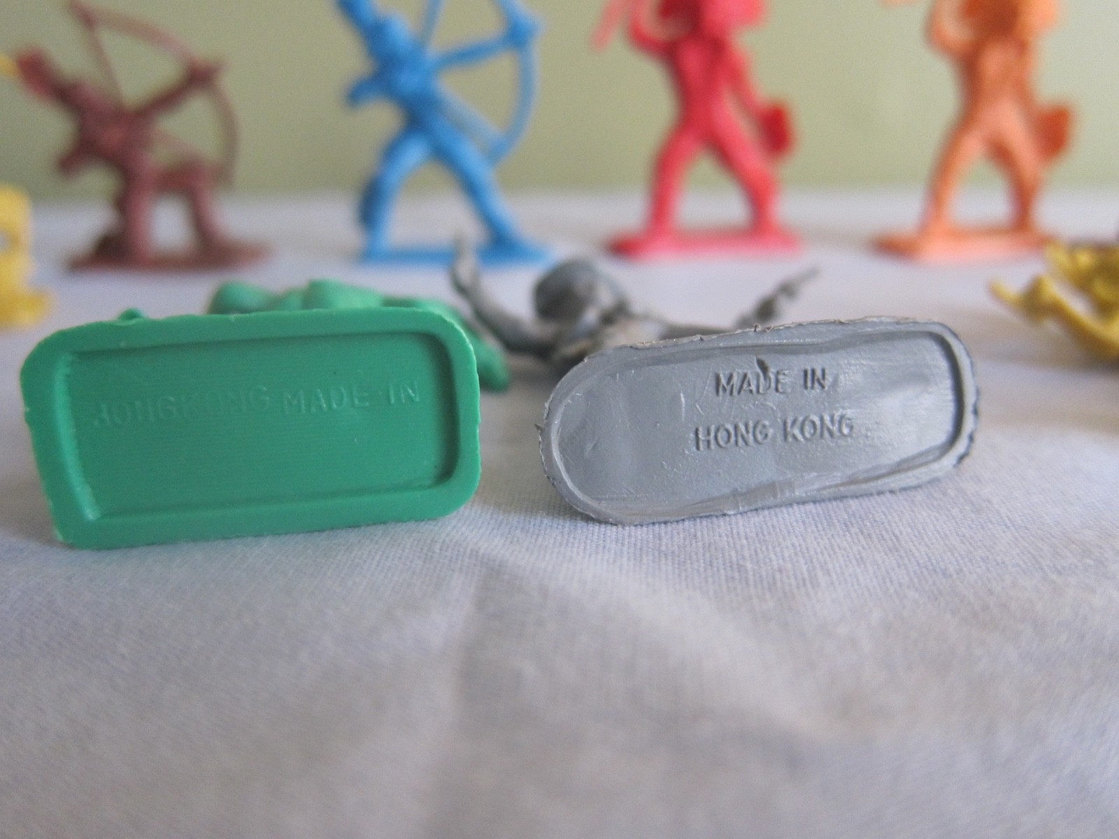 Vintage 1980's Cowboy & Indian Plastic Figures Made in Hong Kong Lot of 11