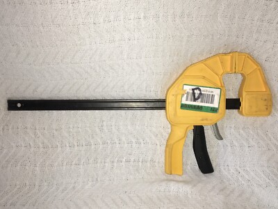 Dewalt 6'' Large Bar Trigger Clamp 300 lb Clamping Force (item D)