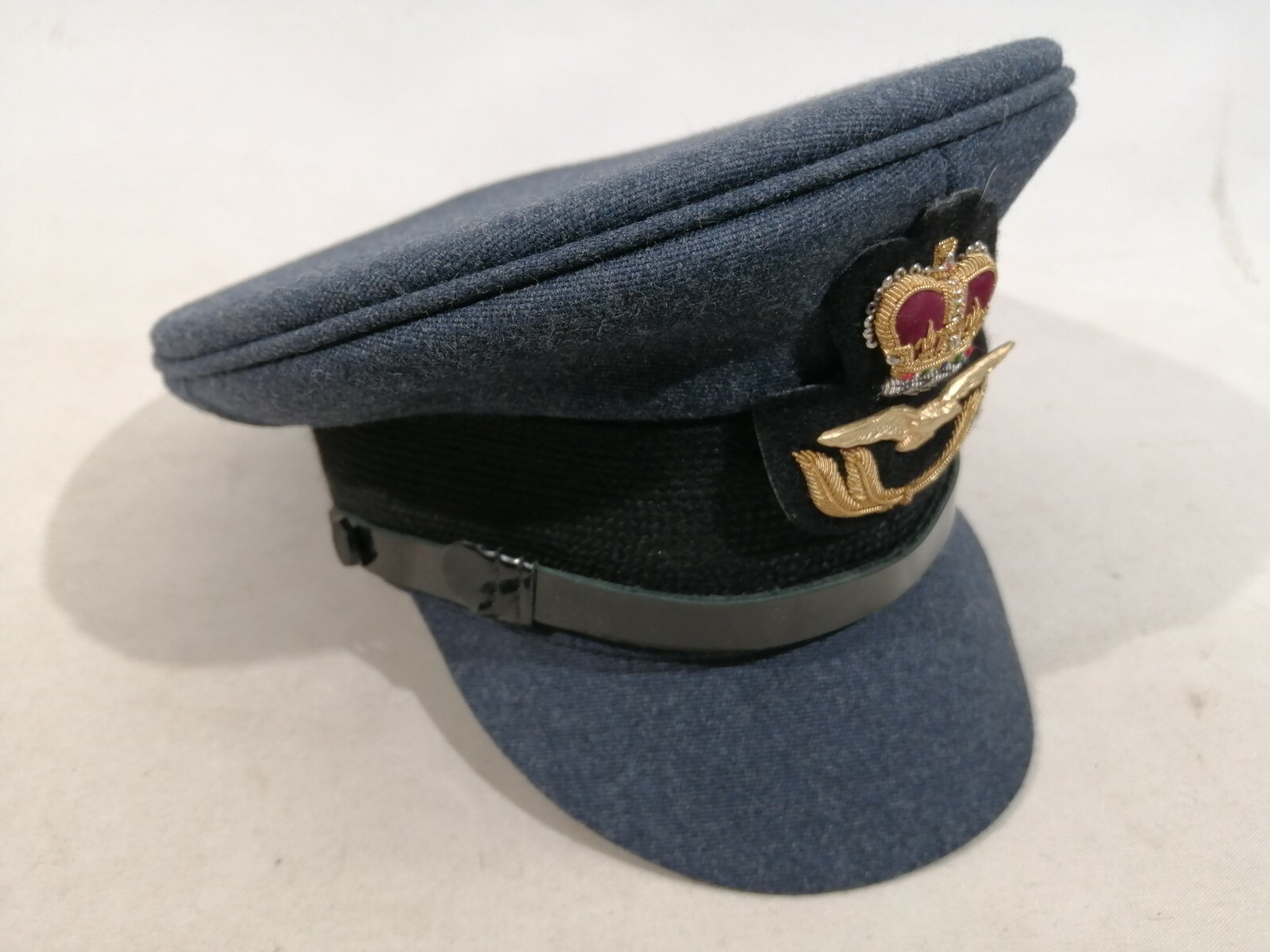 貴重  Air Force イギリス空軍 実用品 PEAKED CAP 貴重 Royal Air Force イギリス空軍 実用品 PEAKED CAP