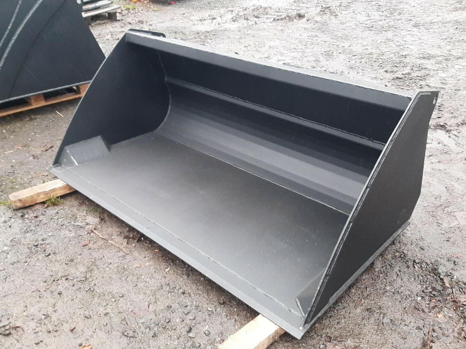 1.5m heavyduty Bobcat buckets Nationwide delivery available Farm