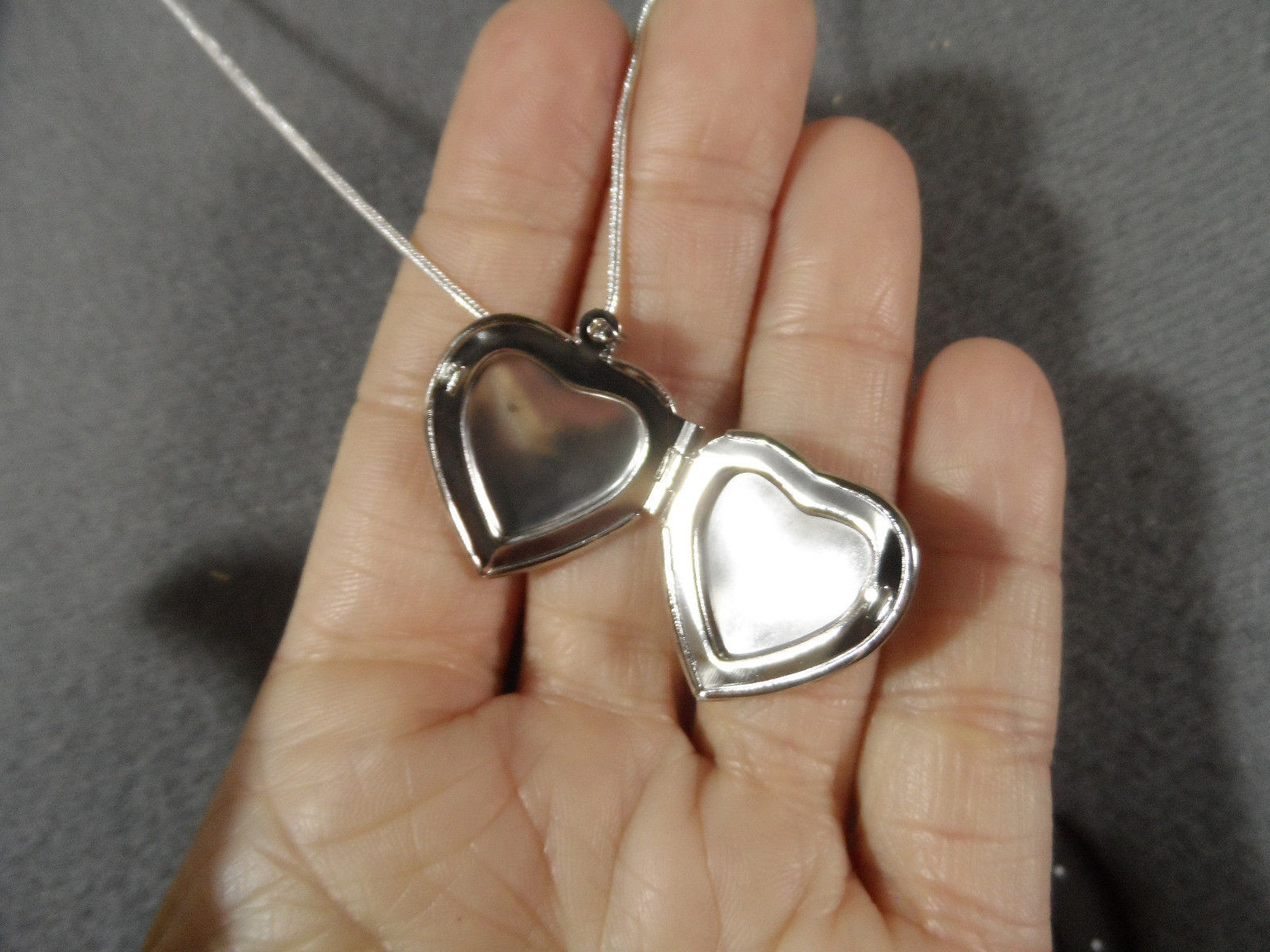 New HEART LOCKET Charm Pendant & 22