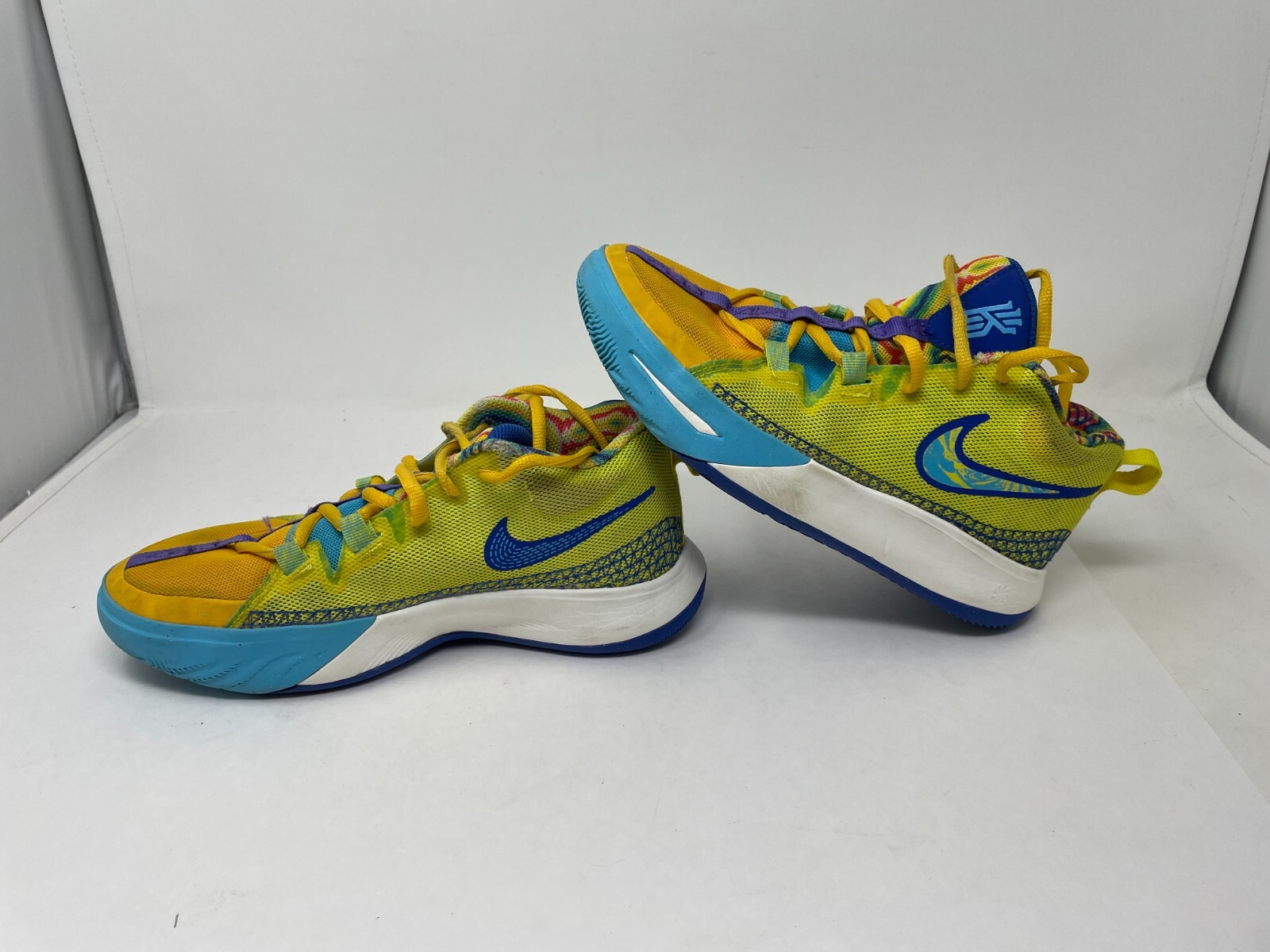 yellow spongebob kyrie shoes