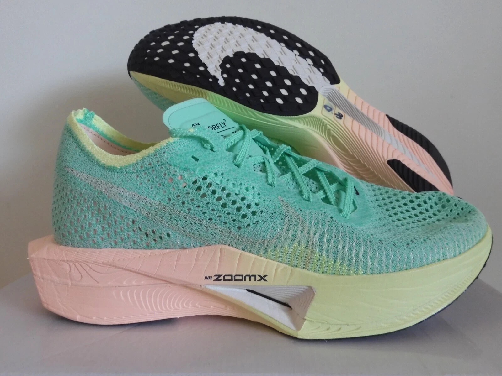 【新品】Nike Vaporfly Next %3 Women24.5cm Nike Vaporfly Next% 3 Women's Shoes Sail/Black/Crimson