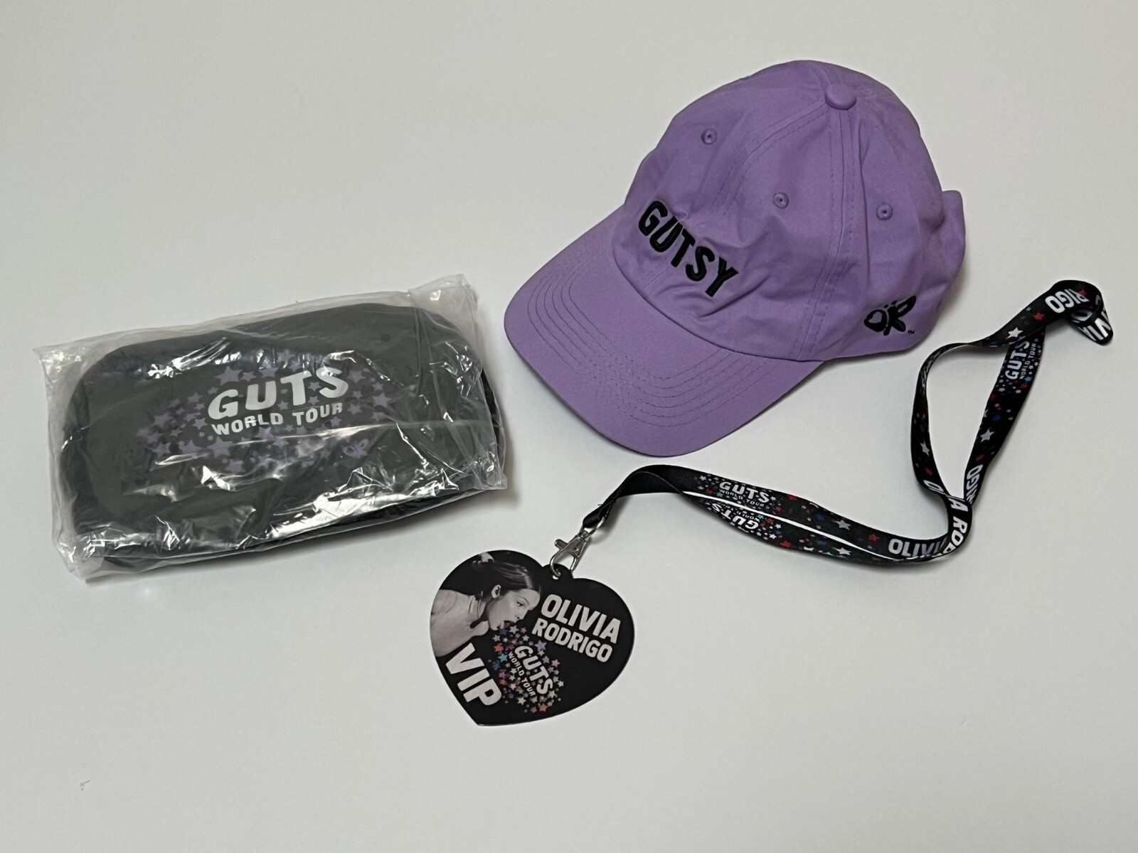 olivia rodrigo guts vip ワールドツアー グッズ