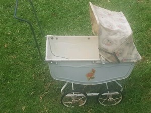 cyclops dolls pram