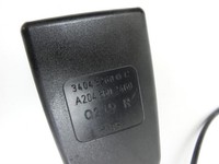 Mercedes S204 W204 11-15  Kombi Gurtschloss Rechts Vorne Mercedes S204 W204 11-15 11.05.2012 A2048602469... Vorschau 2