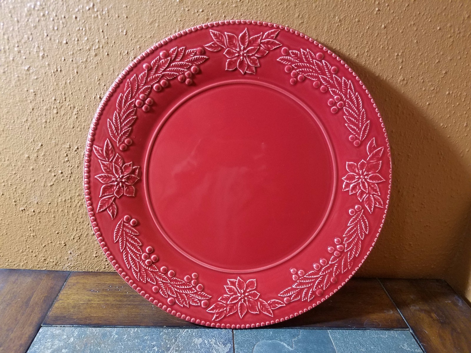 Bordallo Pinheiro Red 