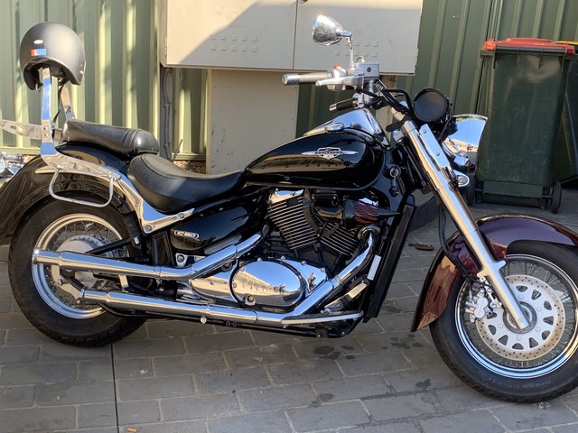 Suzuki boulevard 800