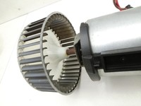 Mercedes W221 S320 05-09 Gebläsemotor Lüftermotor Heizungsgebläse Mercedes W221 S320 05-09 25.07.2006 A2218202714... Vorschau 5