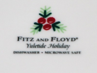 Fitz and Floyd China YULETIDE HOLIDAY Christmas Red and Green Cereal Bowl(s)