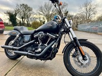 Harley-Davidson STREET-BOB POPULAR MODEL ONLY TWO OWNERS EXTRA LOW MILES